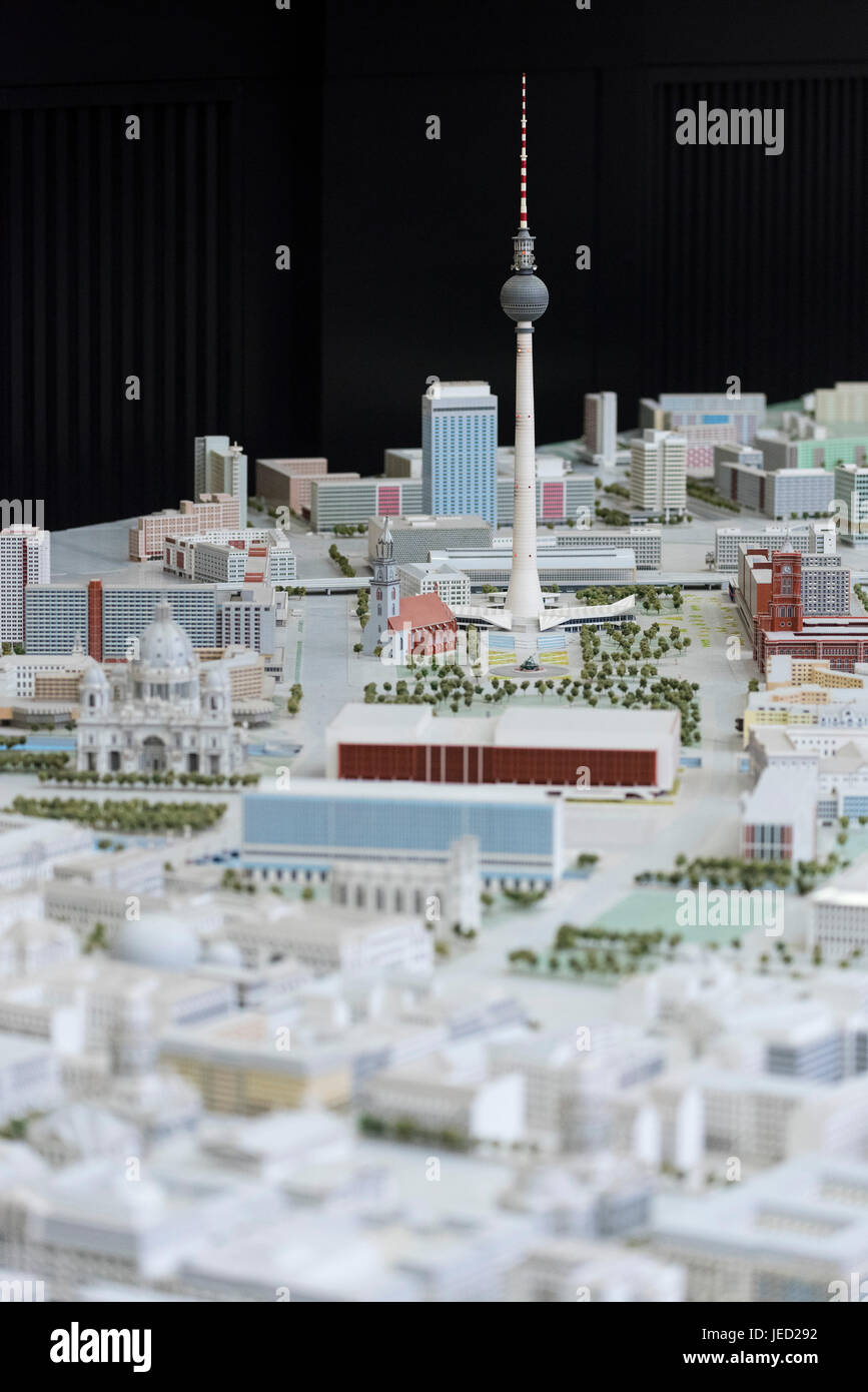 Berlin. Deutschland. Modell zeigt Alexanderplatz auf der Berliner Statdmodelle, Modelle der Berliner Innenstadt bei der Senatsverwaltung für städtische Entwicklung Stockfoto