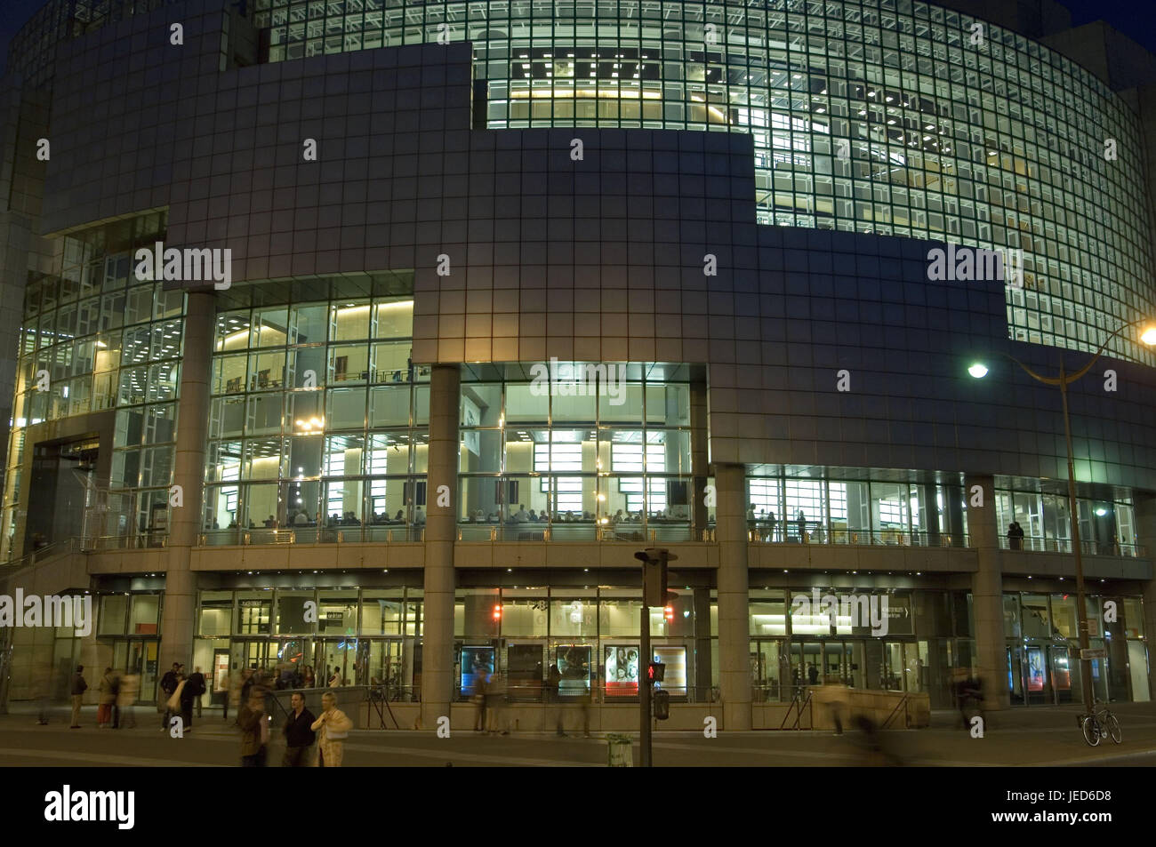 Frankreich, Paris, Place De La Bastille, Opéra Bastille, Beleuchtung, Abend, Stockfoto