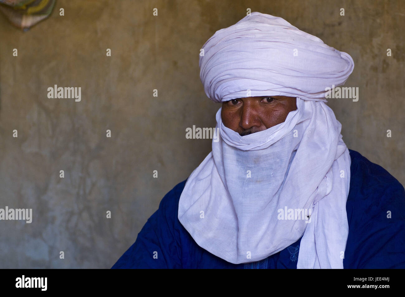 Porträt von einem lokalen Tuareg, La Vache Qui Pleure, Algerien, Afrika, Stockfoto