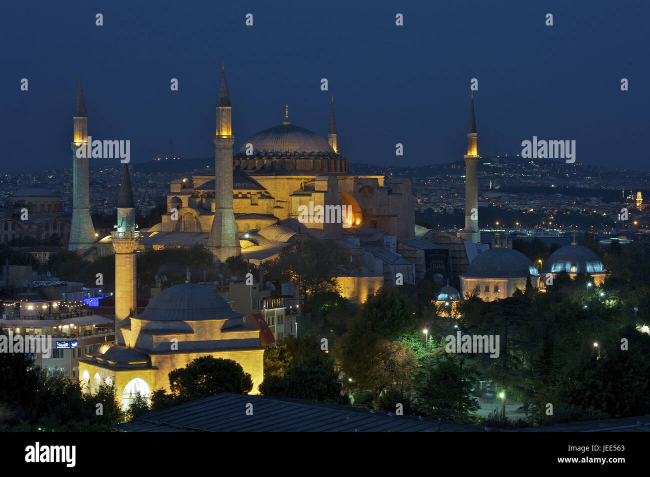 Türkei, Istanbul, Stadtteil Sultanahmet, Hagia Sophia, Basilika in der Nacht, Stockfoto