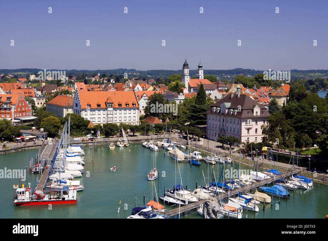 Deutschland, Lake Constance, Lindau, Blick auf die Stadt, Yacht Hafen, Bayern, Häuser, Wohnhäuser, See, Hafenbecken, Schiffe, Boote, Yachten, Ort von Interesse, Reiseziel, Tourismus, Navigation, Stockfoto Deutschland, Lake Constance, Lindau, Blick auf die Stadt, Yacht Hafen, Bayern, Häuser, Wohnhäuser, See, Hafenbecken, Schiffe, Boote, Yachten, Ort von Interesse, Reiseziel, Tourismus, Navigation, Stockfoto