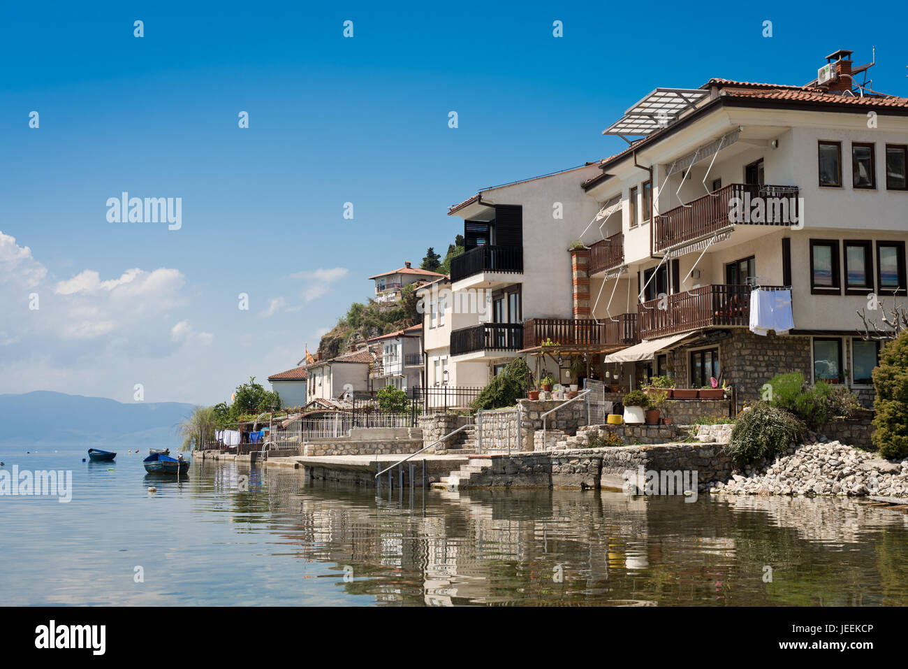 Häuser von Ohrid-See Stockfoto