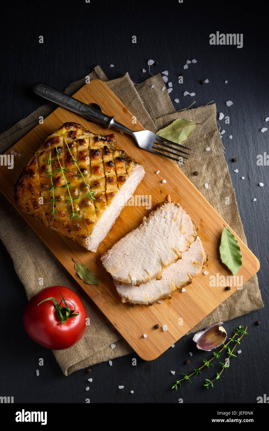 Schweinebraten mit honig -Fotos und -Bildmaterial in hoher Auflösung ...