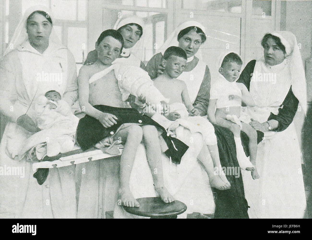 Kinder, die Opfer des Krieges in La Panne, Belgien, 1915 Stockfoto