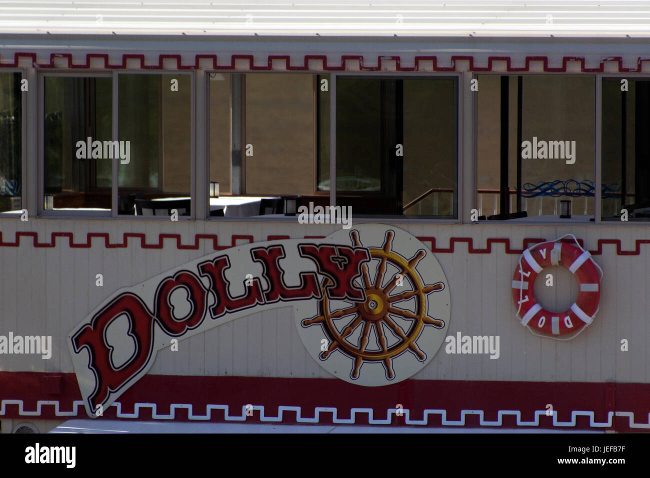 Die Dolly Steamboat, die landschaftlich reizvolle Touren von Canyon See in der Nähe von Phoenix, Arizona. Stockfoto