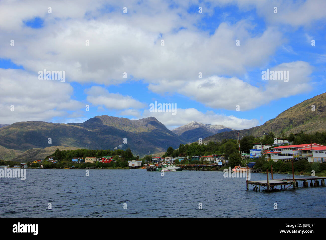 Die isolierten Puerto Eden in Wellington Inseln, Fjorden des südlichen Chile, Provinz Ultima Esparanza Stockfoto