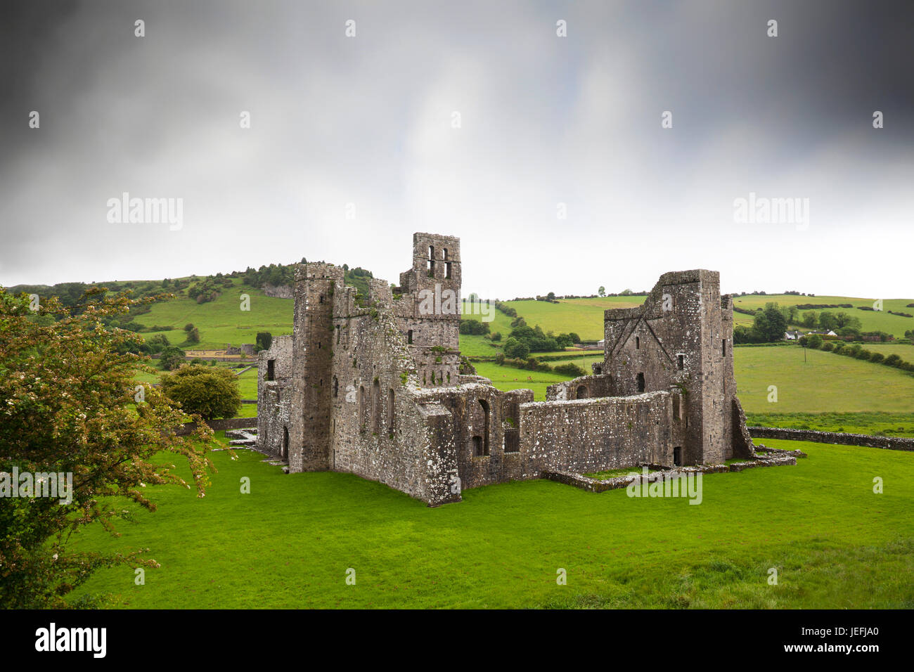 Fore Abbey ist die alte 15. Jahrhundert Benediktiner-Abtei Ruine im Norden des Lough Lene in County Westmeath, Irland Stockfoto