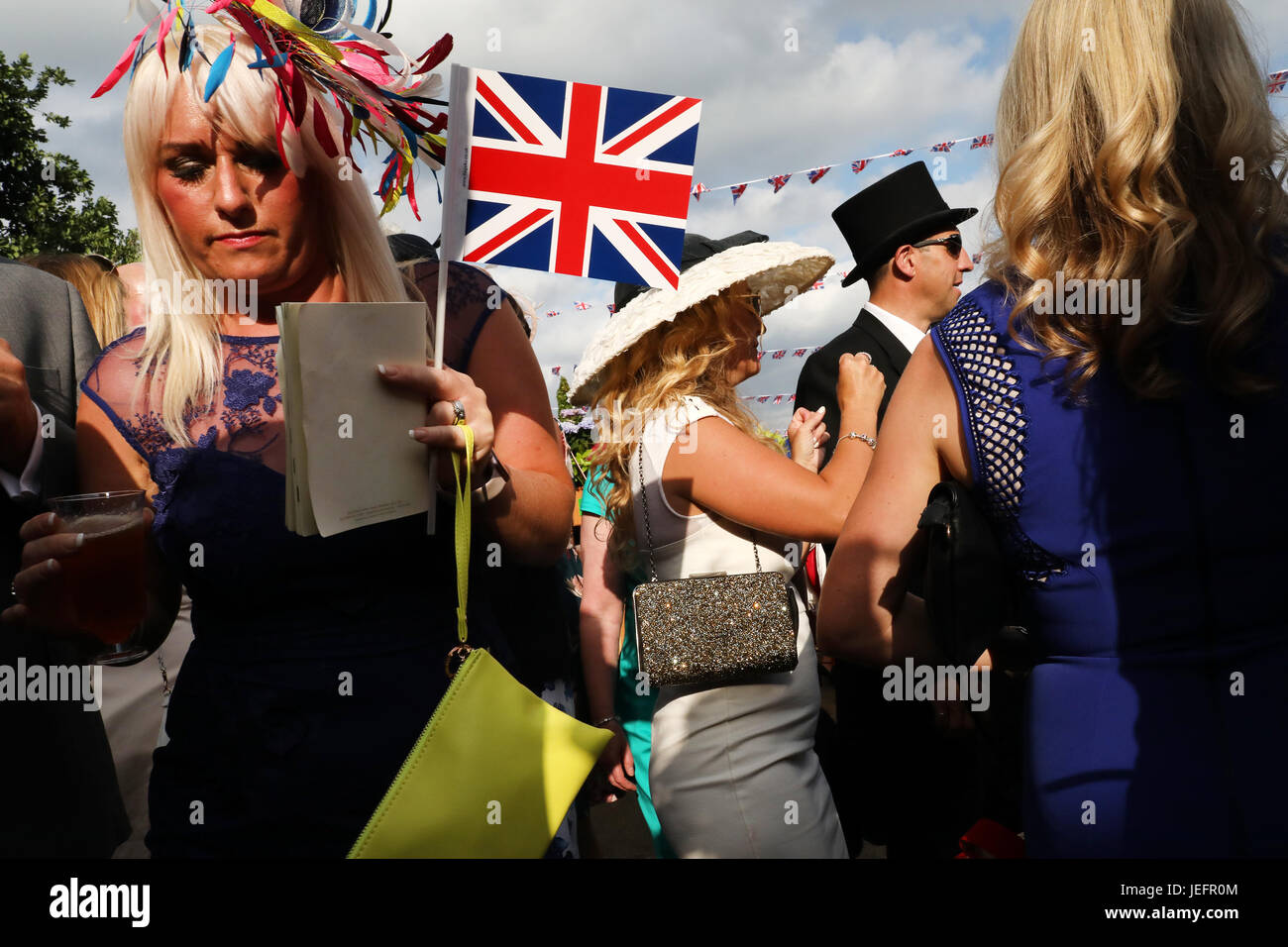 Ascot, Großbritannien. 22. Juni 2017, Royal Ascot-Rennen, Ladies Day, England Stockfoto