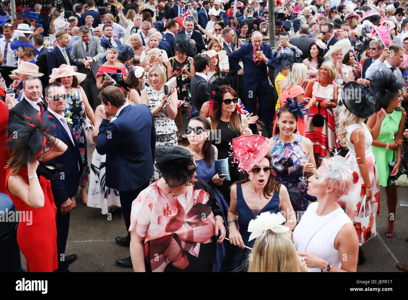 Ascot, Großbritannien. 22. Juni 2017, Royal Ascot-Rennen, Ladies Day, England Stockfoto