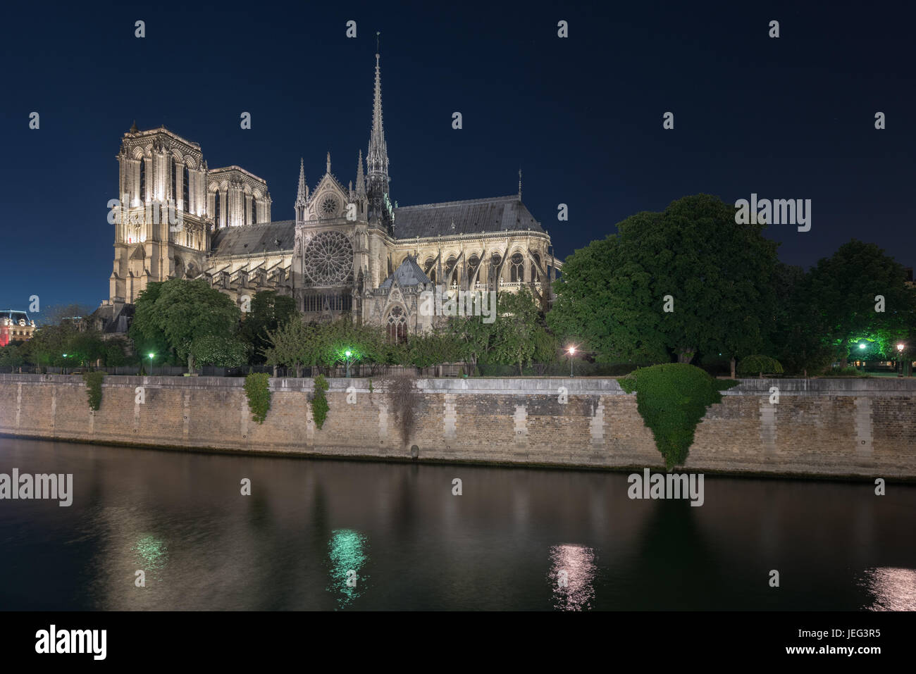 Notre-Dame de Paris ("unsere Liebe Frau von Paris"), ist eine französische gotische mittelalterliche katholische Kathedrale auf der Île De La Cité im vierten Arrondissement von Paris, Stockfoto