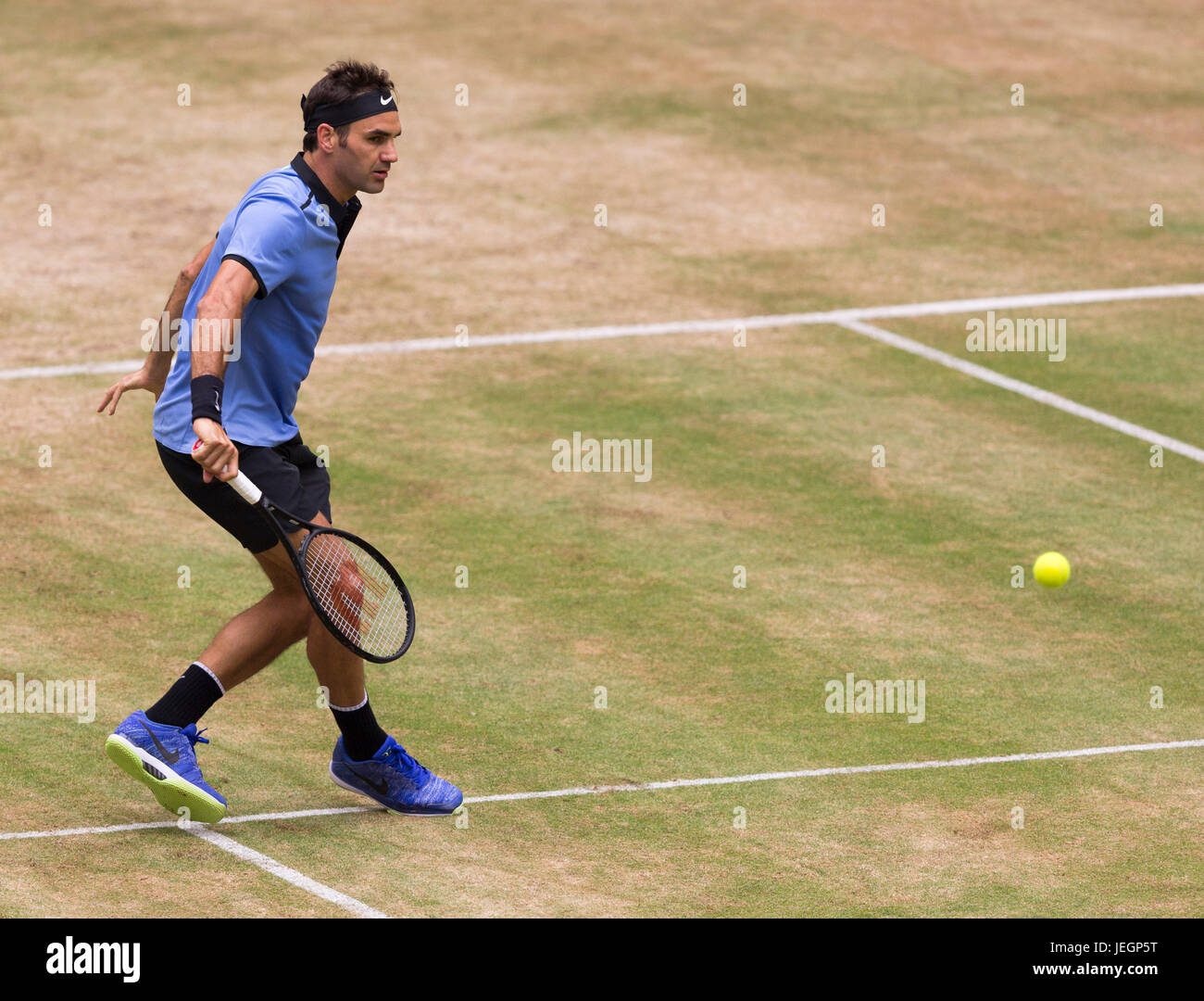 Roger Federer der Schweiz in Aktion im Finale der Gerry Weber Open in Halle. Stockfoto