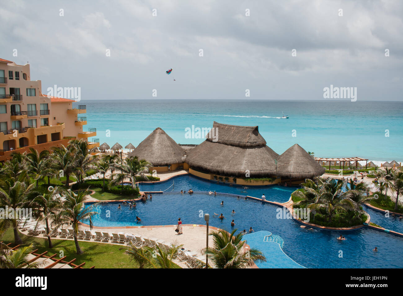 Cancun-Meer und pool Stockfoto