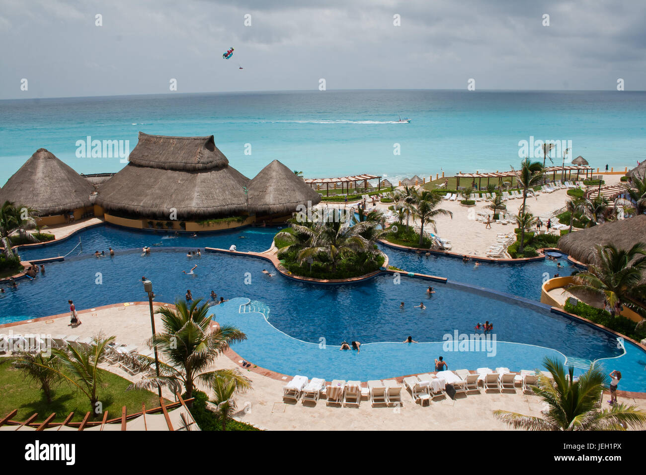 Cancun-Meer und pool Stockfoto