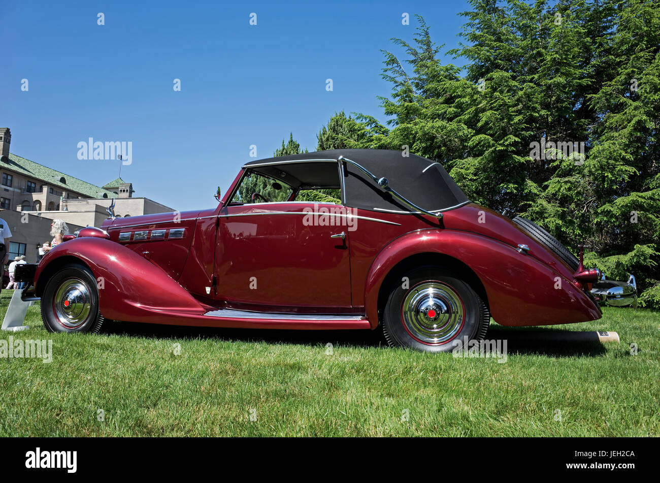 HERSHEY, PA, USA-Juni 11, 2017:1937 Packard 120 acht Cabrio Coupe, Graber auf dem Display an die Eleganz bei Hershey. Stockfoto