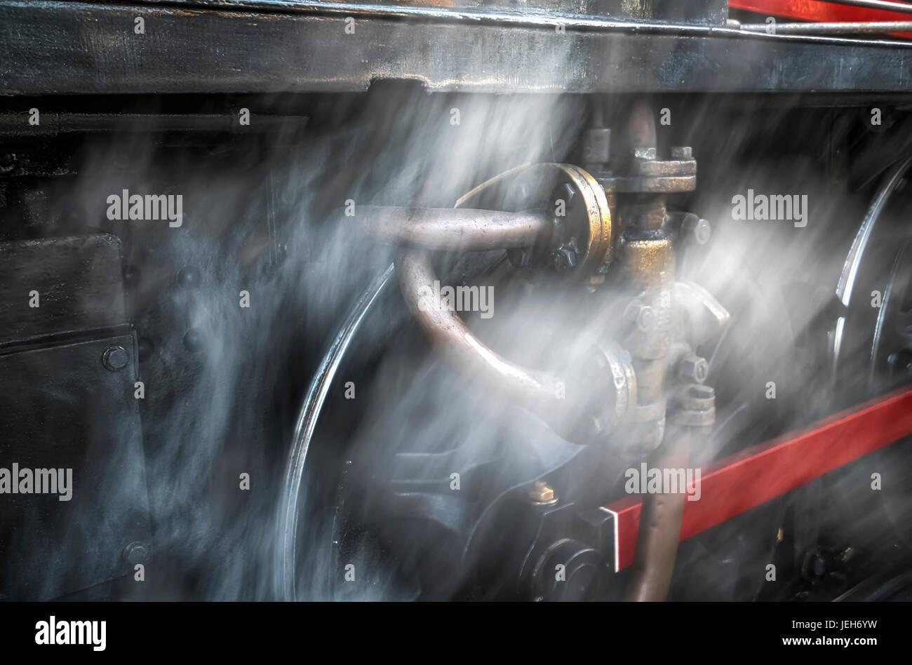 Staub verwischt die Räder ein Eisenbahnwaggon; North Yorkshire, England Stockfoto