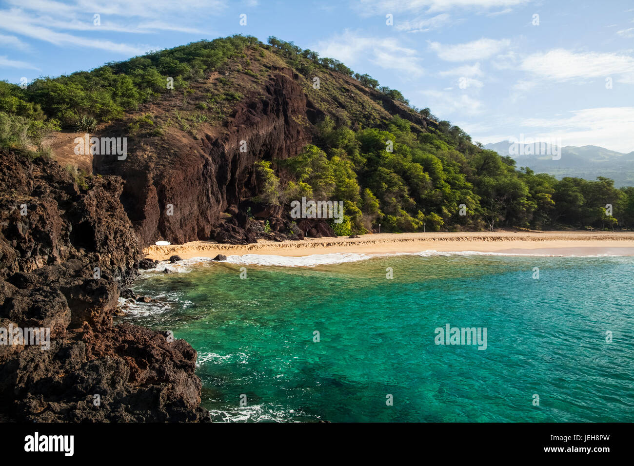Mauna Ola'i (Schlackenkegel), Oneloa (großer Strand), Makena State Park; Maui, Hawaii, Vereinigte Staaten von Amerika Stockfoto