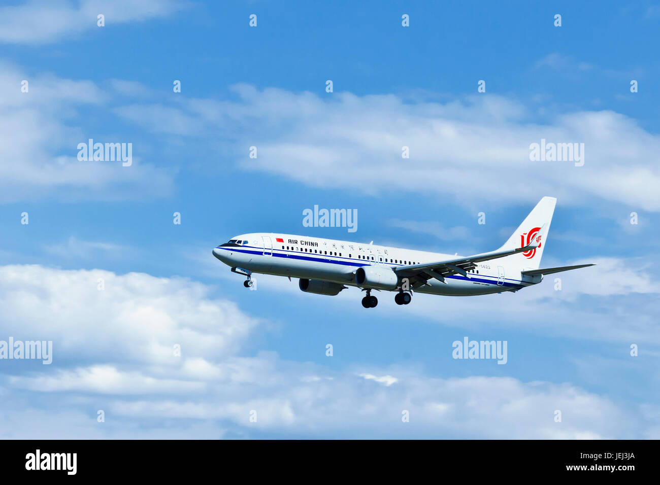 PEKING-SEPTEMBER. 3. Boeing 737-89L, B-5622 von Air China landet. Die Boeing 737-89L ist ein Zwillingsflugzeug mit schmaler Karosserie für kurze bis mittlere Reichweite Stockfoto