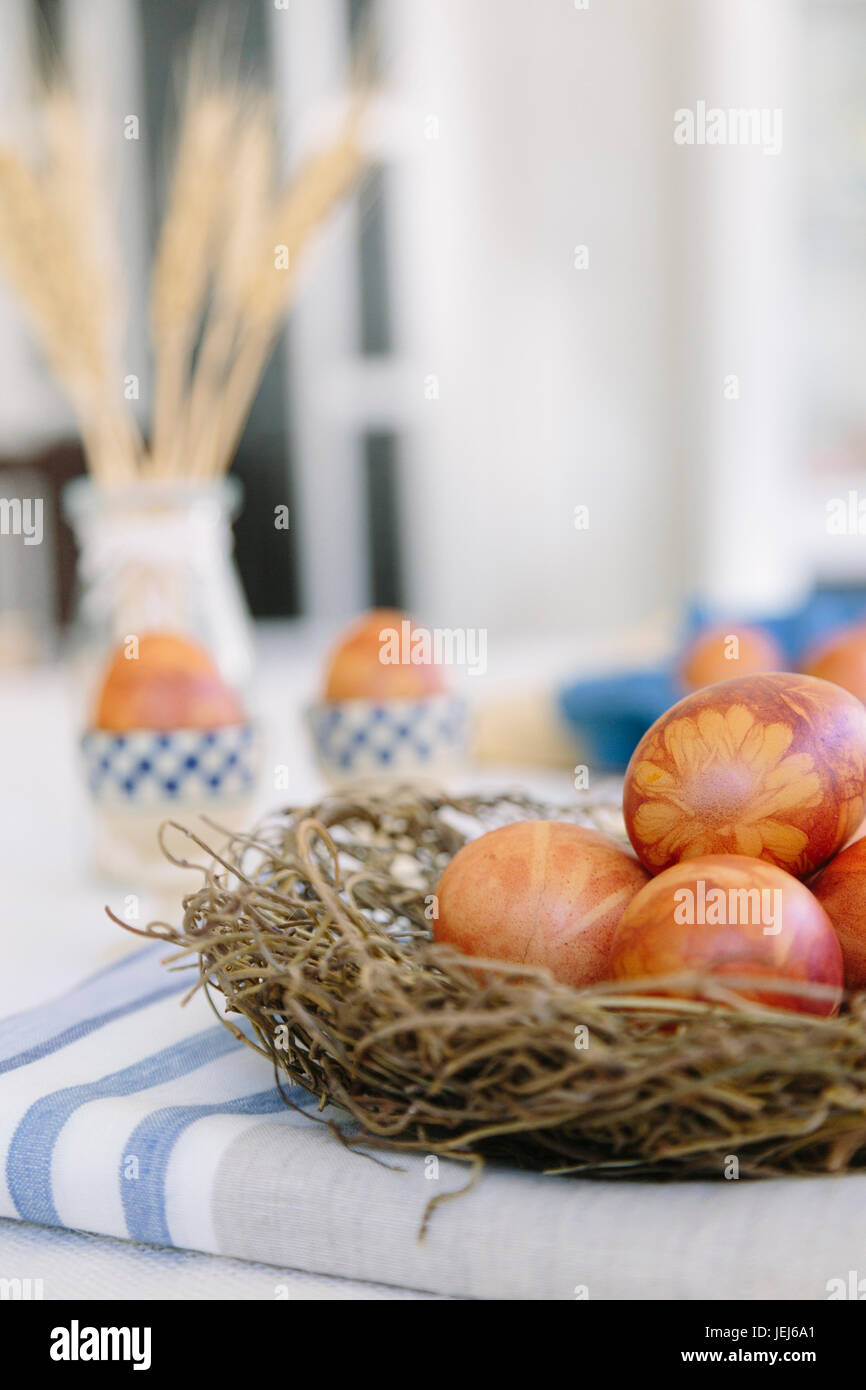 Traditionelle Lettische natürlich für Ostern Eier gefärbt Stockfoto