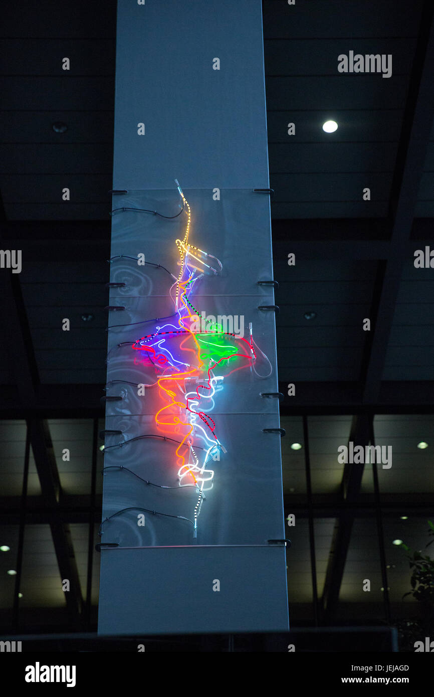 London, UK. 25. Juni 2017. "Tipping Point" (2016) von Kevin Killen, Ausstellung Nr. 9 von 18 für das diesjährige Skulptur in der Stadt-Projekt. Die siebte Ausgabe des Projekts, mit zeitgenössischen Werken von international renommierten Künstlern, werden auf dem Display für die Öffentlichkeit vom 27. Juni. Bildnachweis: Mark Kerrison/Alamy Live-Nachrichten Stockfoto