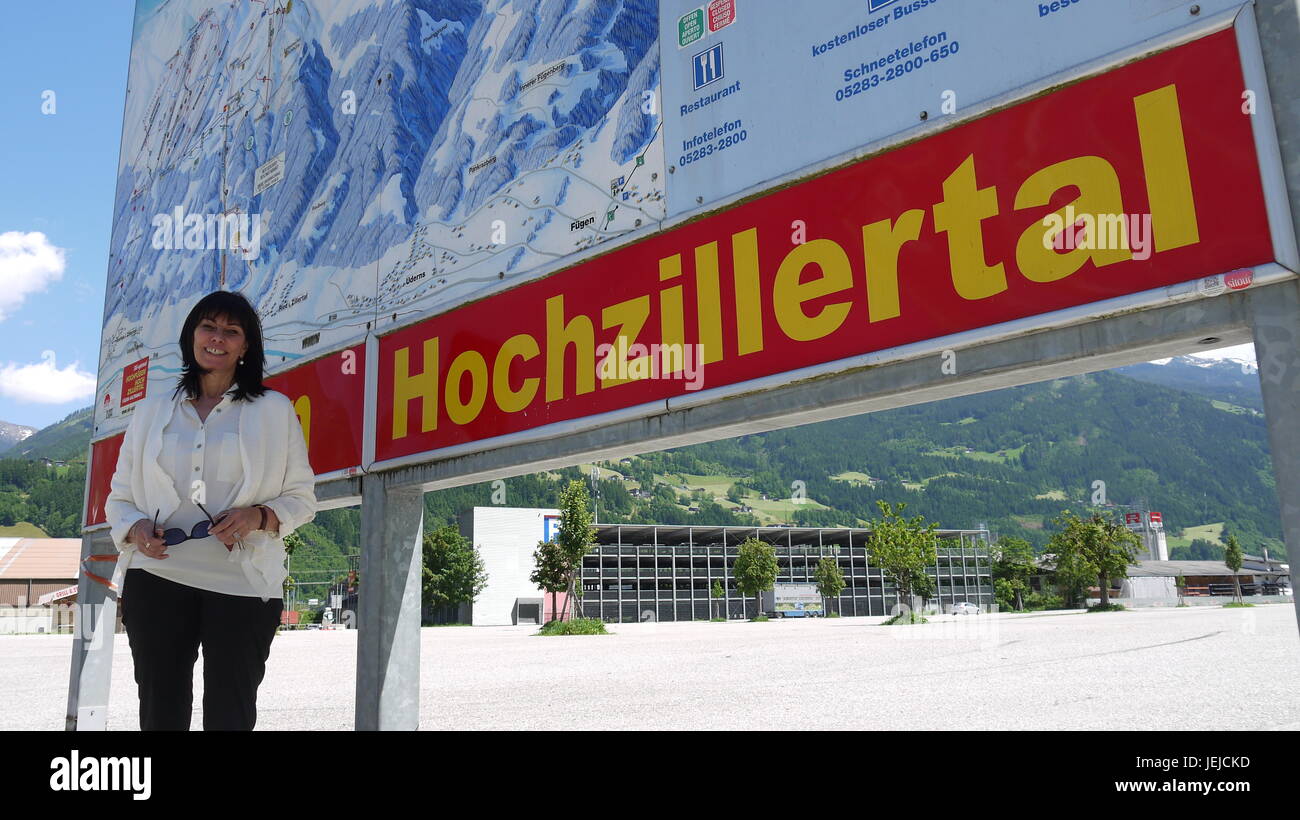 Kaltenbach, Österreich. 26. Mai 2017. Der Unternehmer Martha Schultz, sieben Skigebiete besitzt, im Skigebiet Hochzillertal in Kaltenbach, Österreich, 26. Mai 2017 zu sehen. Martha Schulz ist einer der wichtigsten Figuren der touristischen Mekka Österreich. Sie plant nun eine Seilbahn. Foto: Matthias Röder/Dpa/Alamy Live News Stockfoto