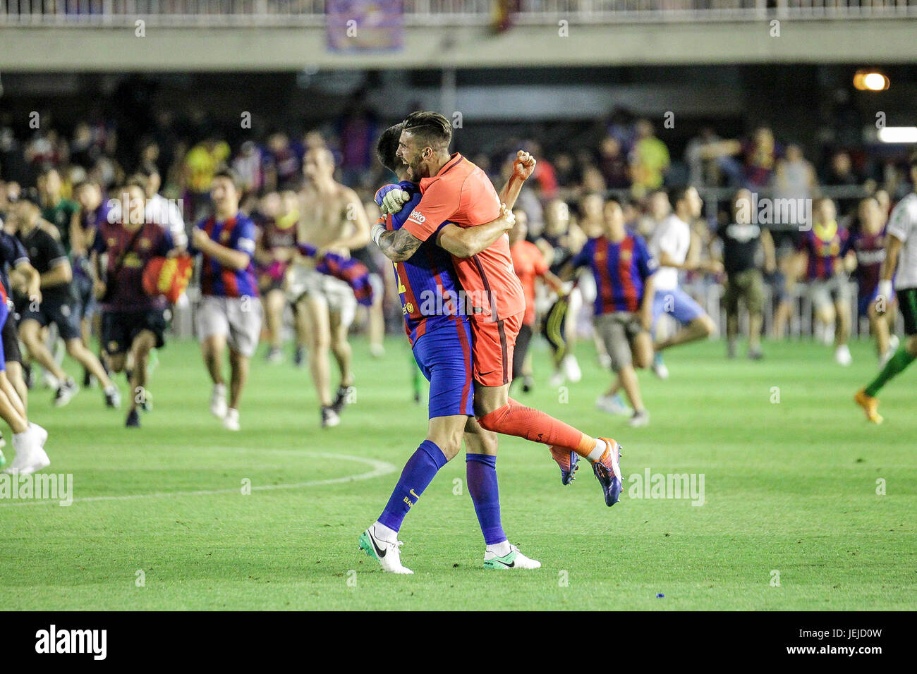 während das Playoff-Spiel der Aufstieg in die zweite spanische Liga zwischen Barcelona B Vs Racing V in Barcelona, Madrid auf Sonntag, 25. Juni 2017. Stockfoto