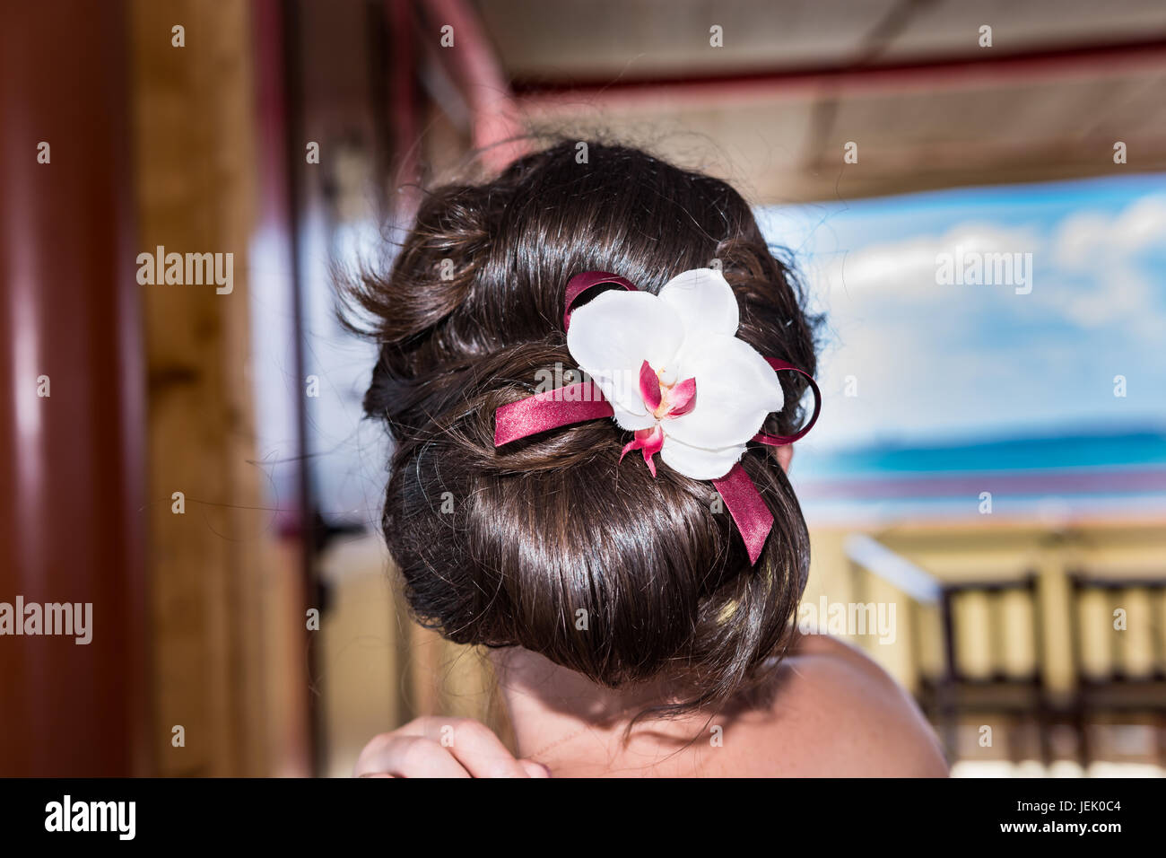 Moderne Haistyle Frisur einer Frau bei Hochzeit Stockfoto