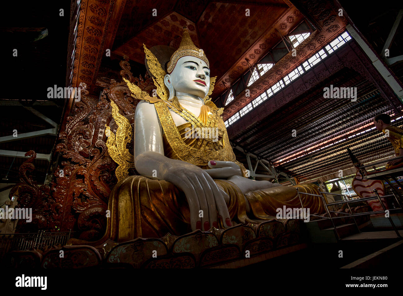 Ngadatkyi Paya - Ngadat Kyi Paya Pagode schöne Buddha-Statue in Yangon Stadt Myanmar Stockfoto