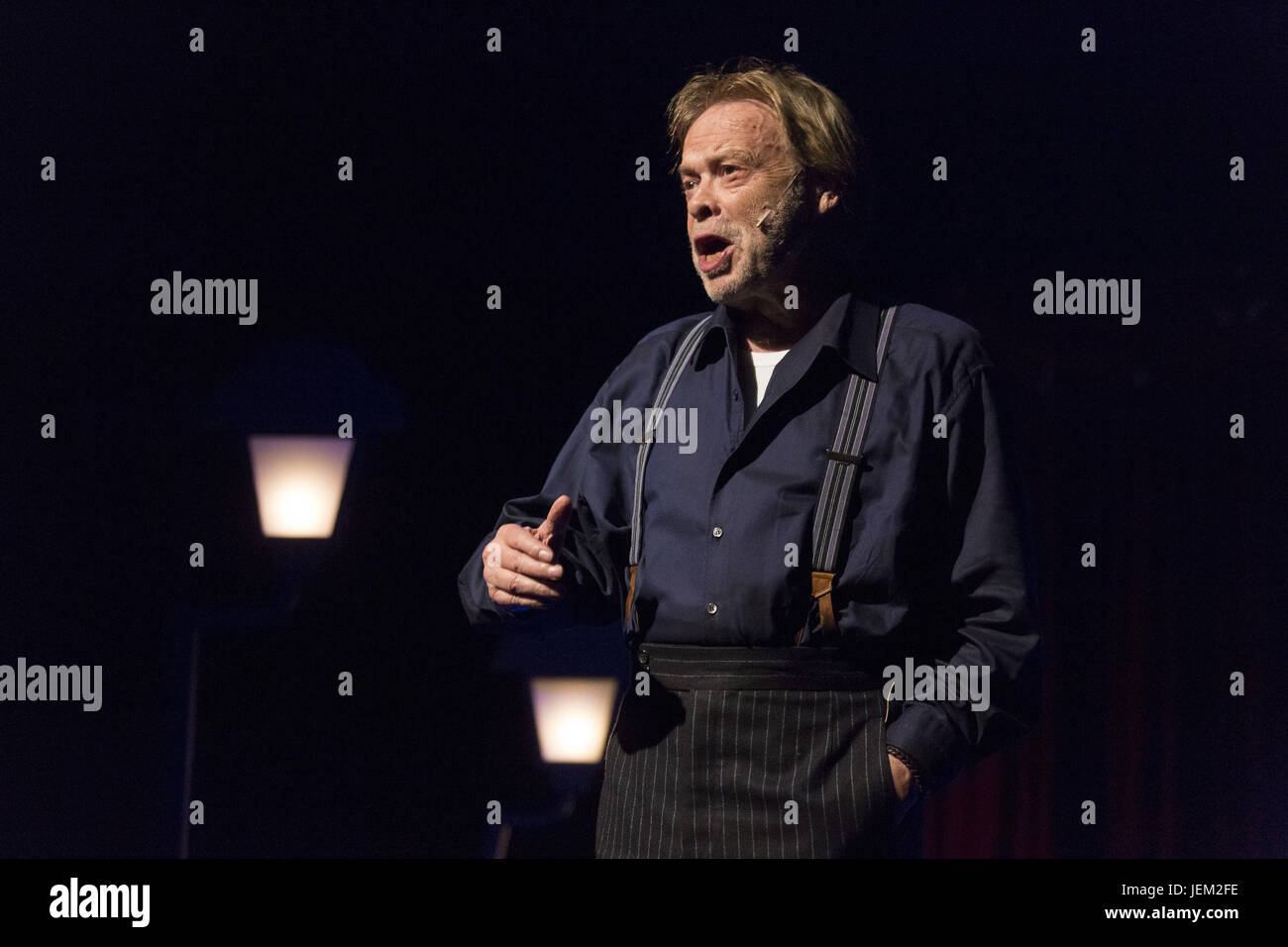 Alles für das Theater spielen "Große Freiheit Nr. 7" im St. Pauli Theater mit: Volker Lechtenbrink wo: Hamburg, Deutschland bei: 26. Mai 2017 Stockfoto