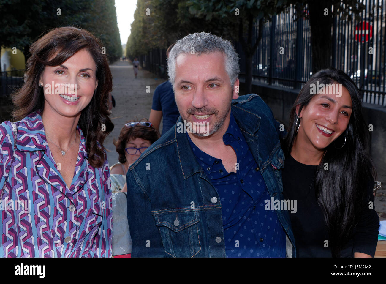Paris, Frankreich. 23. Juni 2017. Caroline Barclay, Atmen Kelif und Cindy Geney besuchen Sie 2017 Fête des Tuileries, am 23. Juni 2017 in Paris, Frankreich. Credi Stockfoto Paris, Frankreich. 23. Juni 2017. Caroline Barclay, Atmen Kelif und Cindy Geney besuchen Sie 2017 Fête des Tuileries, am 23. Juni 2017 in Paris, Frankreich. Credi Stockfoto