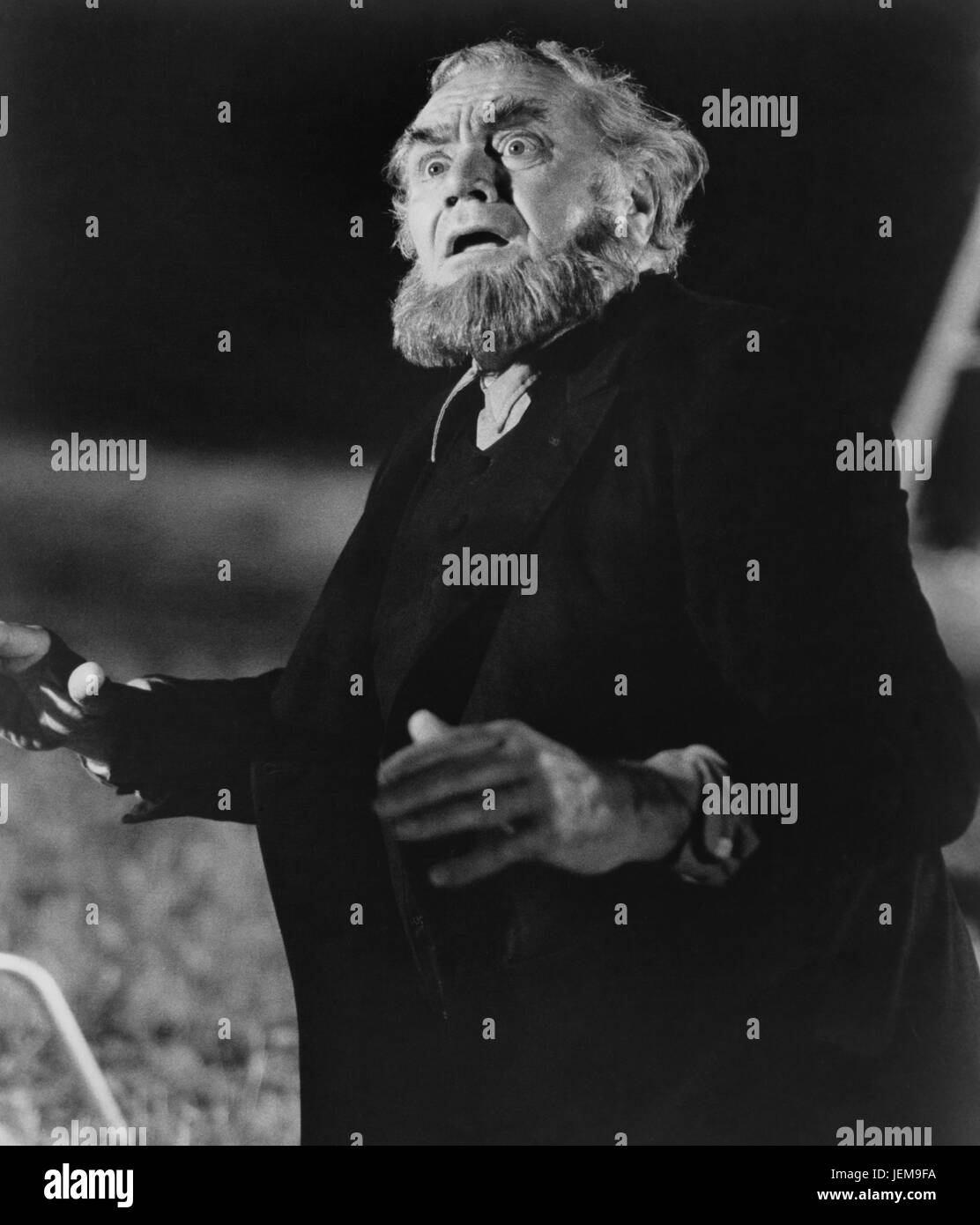 Ernest Borgnine, am Set des Films "Tödlicher Segen", United Artists, 1981 Stockfoto