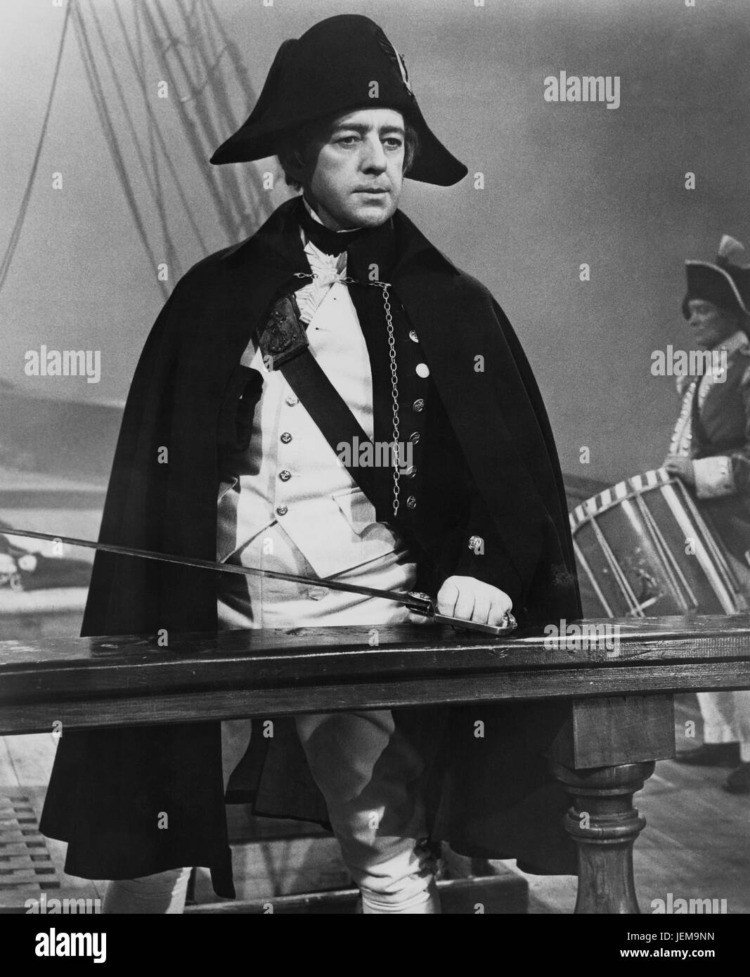 Alec Guinness am Set des britischen Films, "HMS Defiant", Columbia Pictures, 1962 Stockfoto