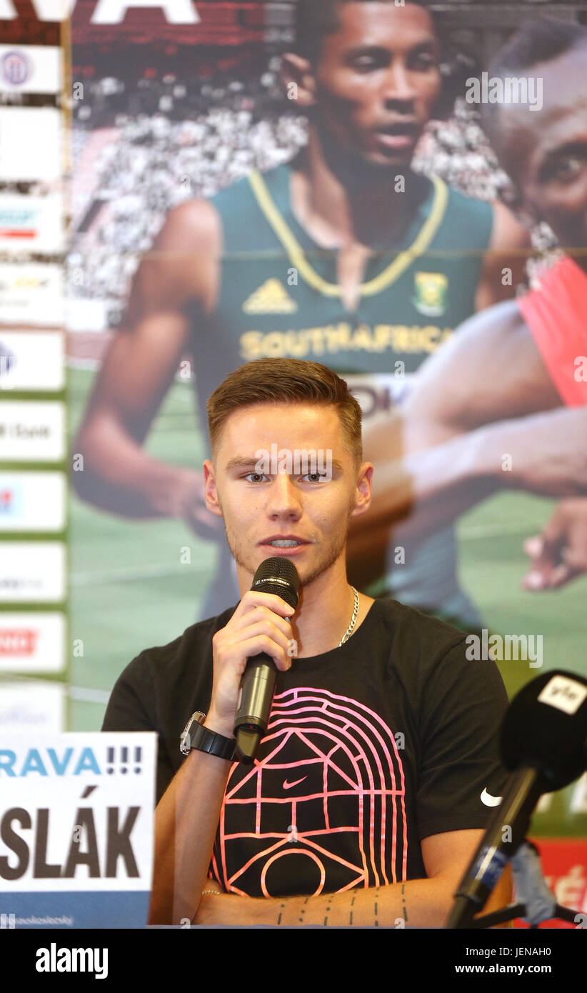 Sprinter Pavel Maslak (Tschechisch) besucht die Pressekonferenz vor dem Golden Spike Ostrava athletic Meeting in Ostrava, Tschechische Republik, am 27. Juni 2017. (CTK Foto/Petr Sznapka) Stockfoto