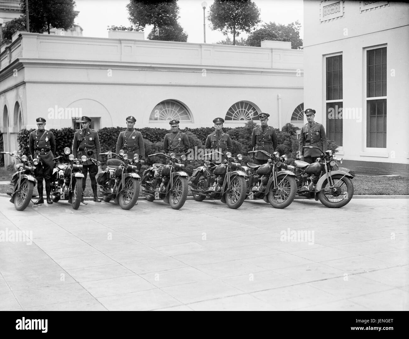 Polizist und Motorräder am weißen Haus, Washington DC, USA, Harris & Ewing, Mai 1930 Stockfoto