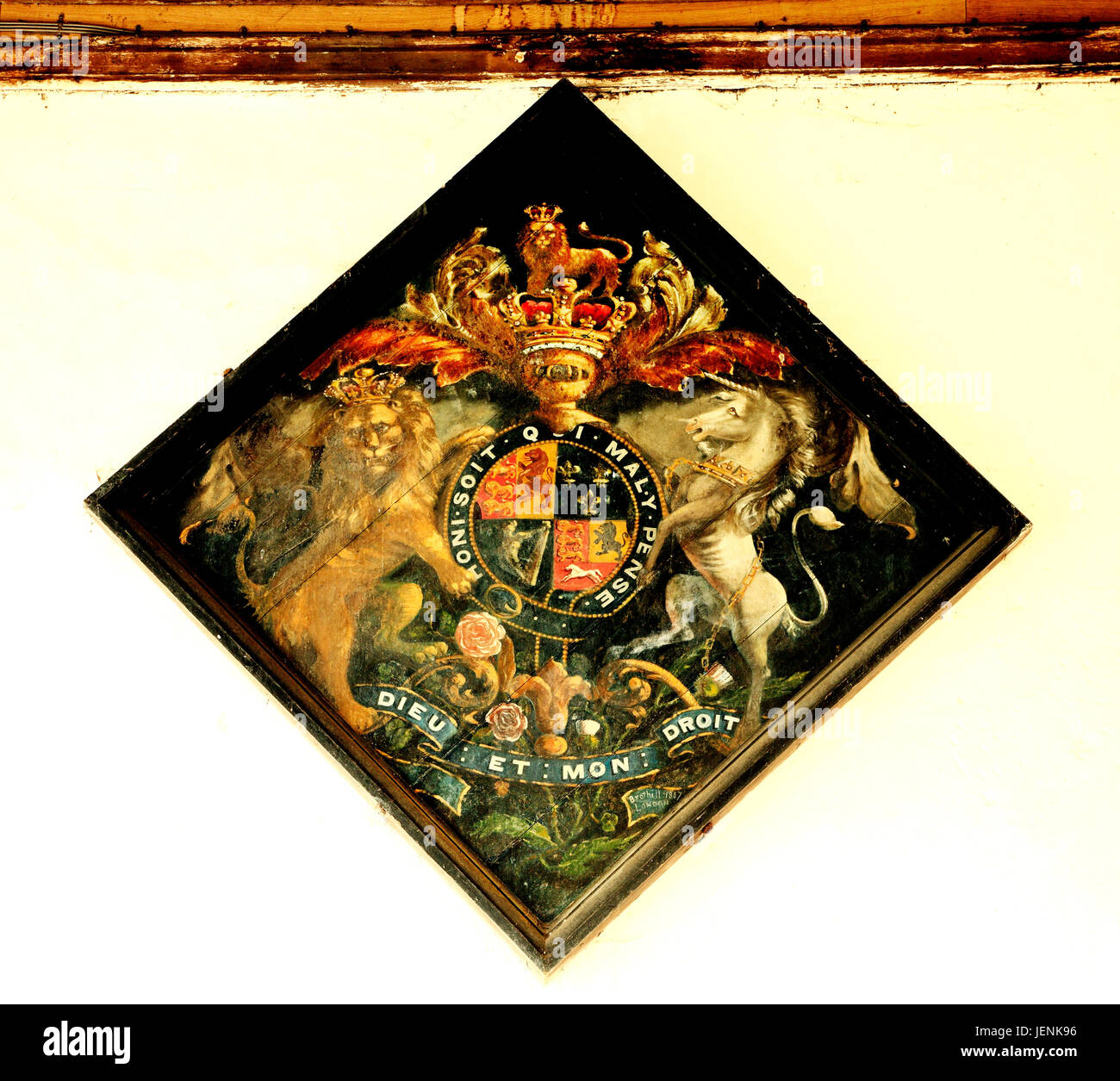 Königliche Wappen Board, Diamant-Form, Hannoveraner, 19. Jahrhundert, Feld Dalling, Heraldik, Norfolk, England, UK Stockfoto
