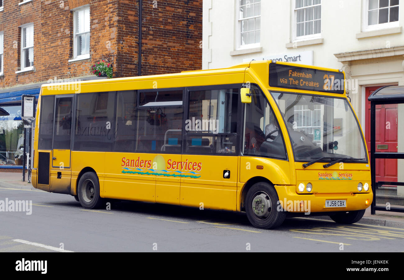 Sanders Dienstleistungen, Bus, Reisebus, öffentlichen Verkehrsmitteln, Fakenham, Holt, Norfolk, England, UK, öffentliche Verkehrsmittel, Busse, Reisebusse Stockfoto