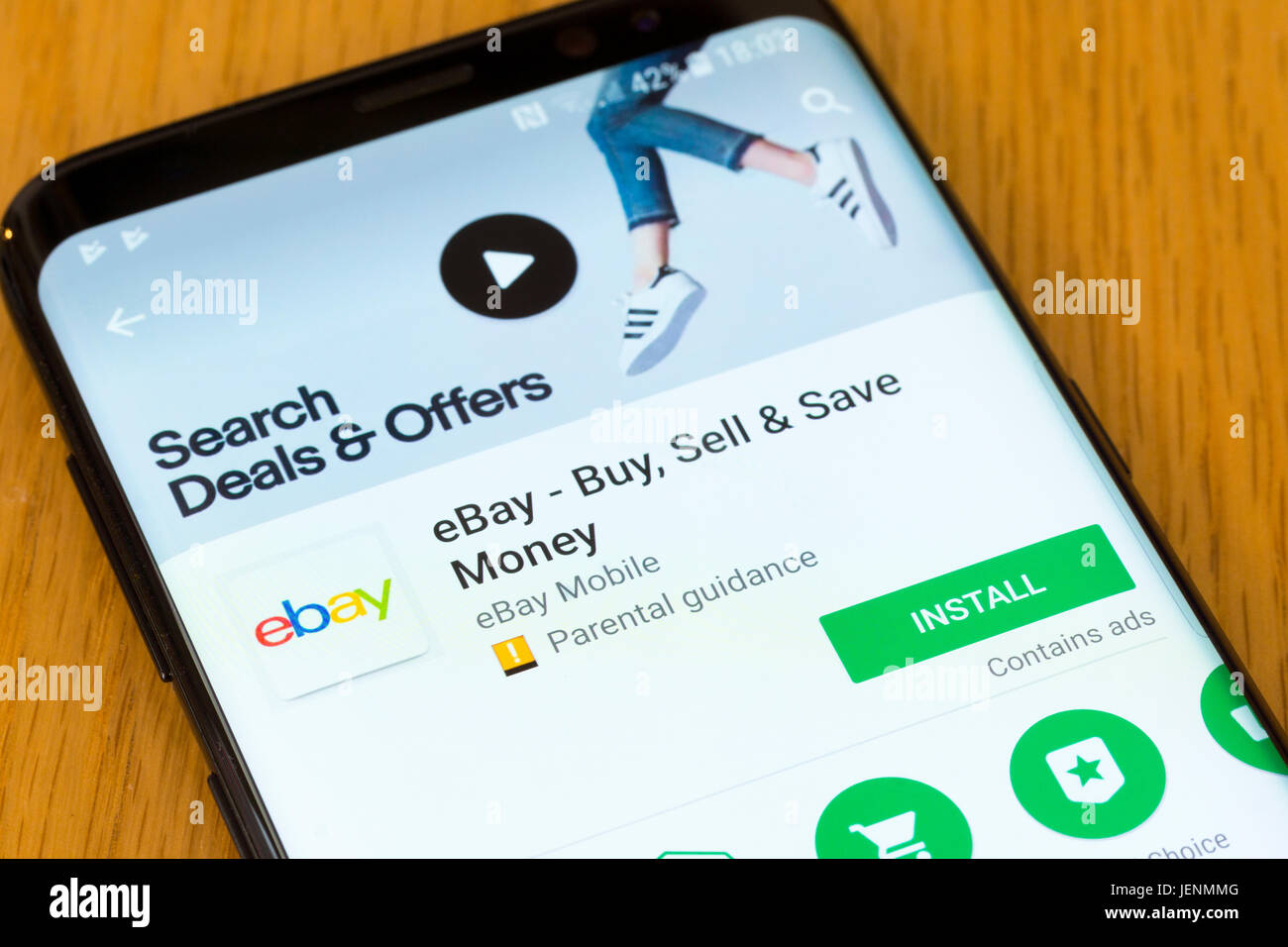 Eine Nahaufnahme der eBay App installieren Bildschirm auf einem smartphone Stockfoto