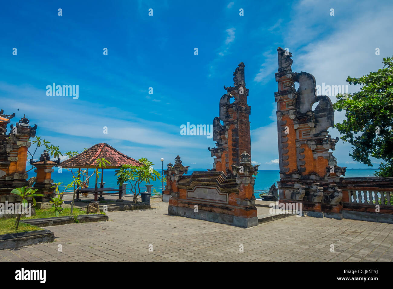 BALI, Indonesien - 5. März 2017: Pura Ulun Danu Bratan ist eine große Shivaite und Wasser-Tempel auf der Insel Bali, Indonesien. Stockfoto