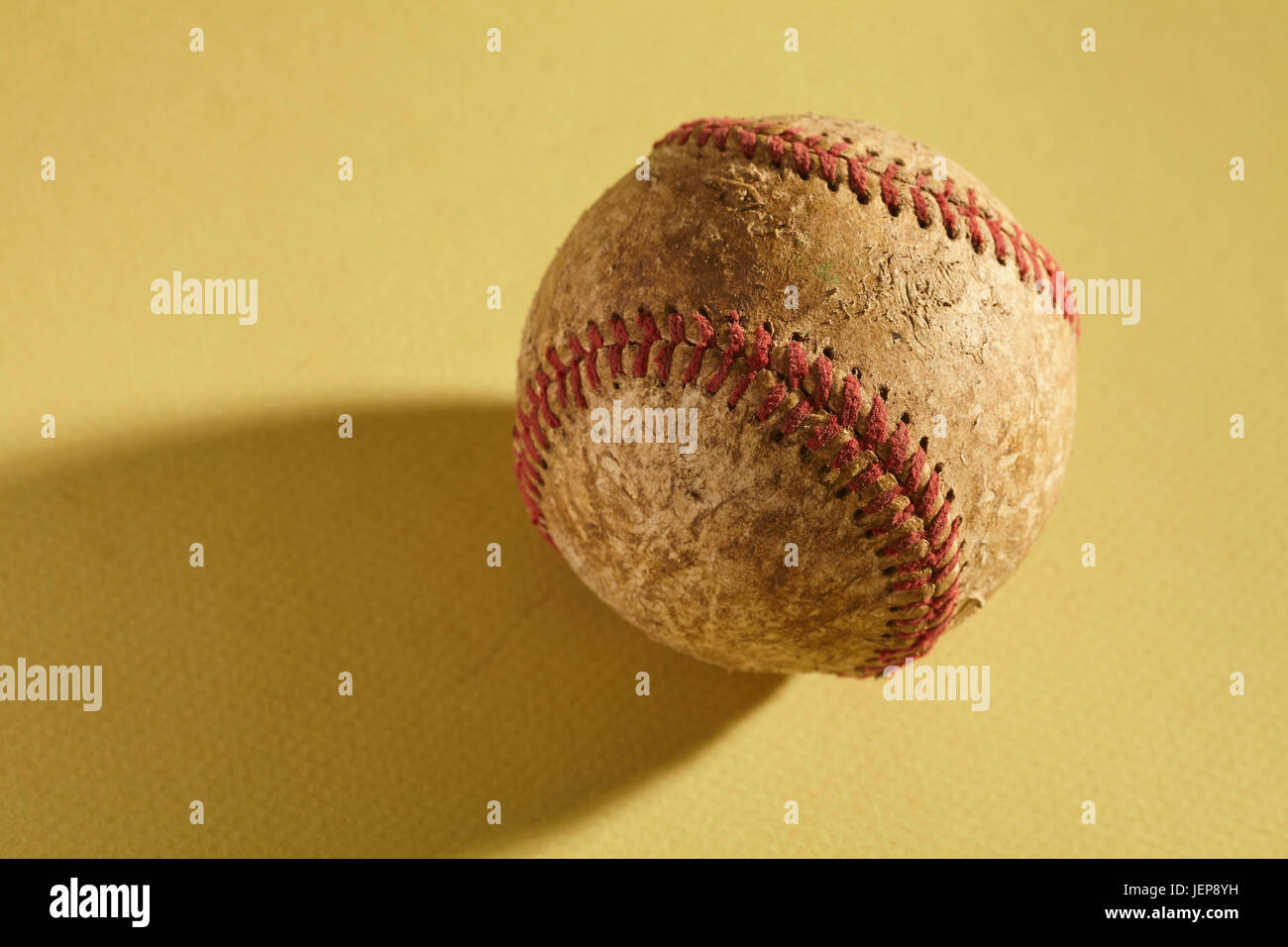 Ein abgenutzter baseball Stockfoto