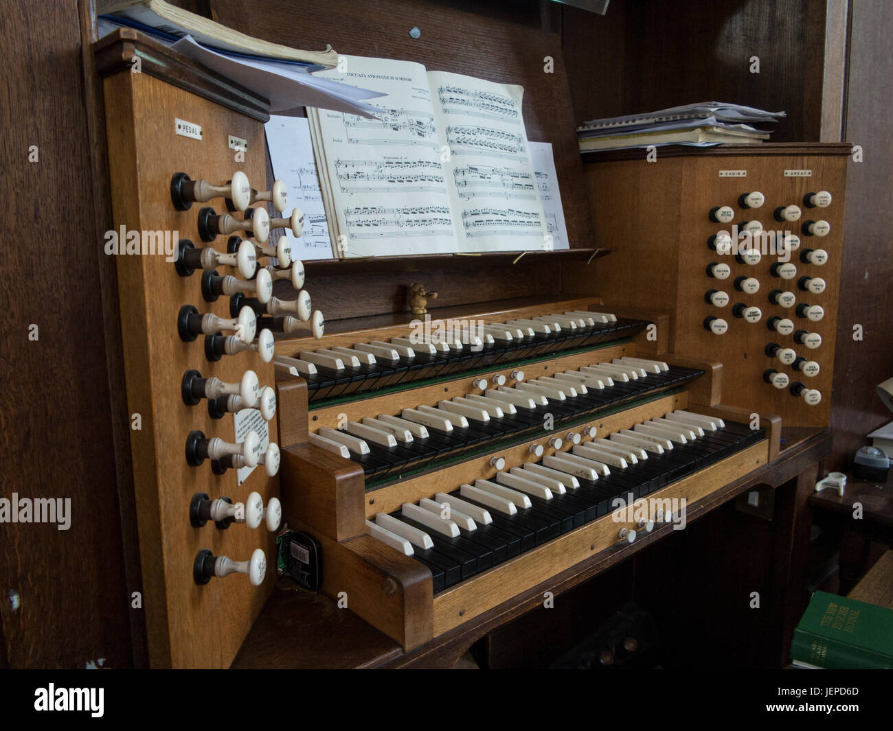 Eine Orgel in der St. Vedast Kirche, Foster Lane in London Stockfoto