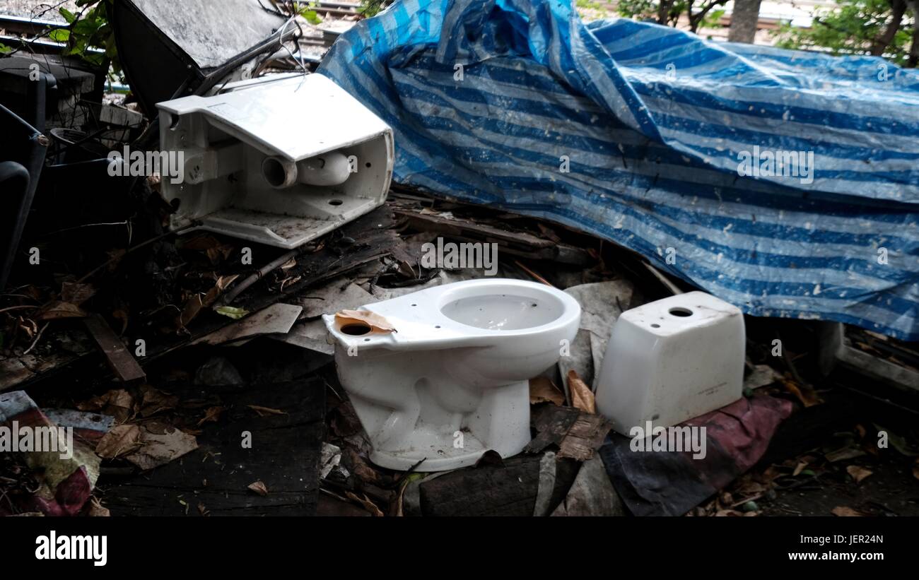 Chaotisch Trash Haufen Schrottplatz Bangkok Thailand in Südostasien Stockfoto