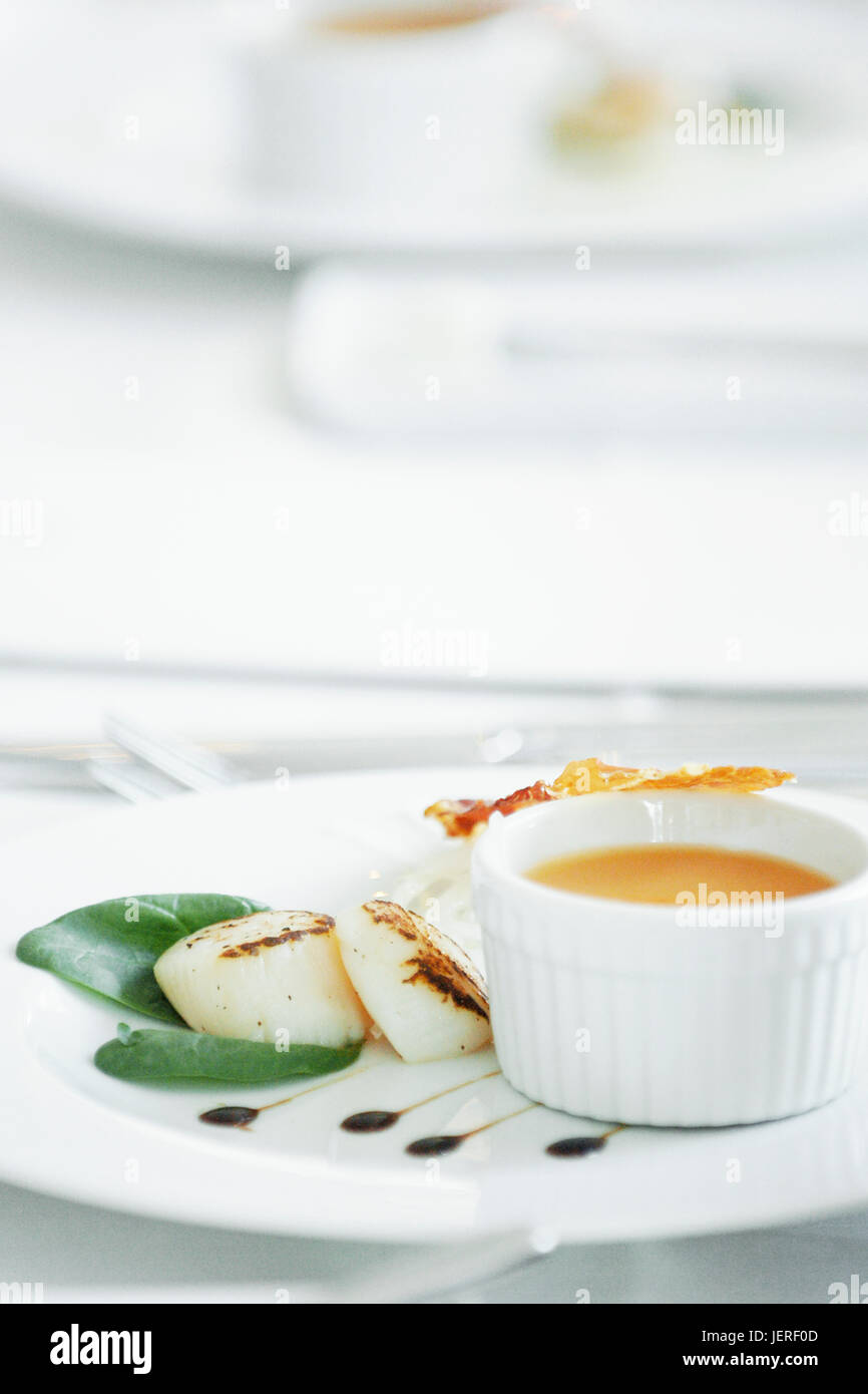 Essen auf Teller Stockfoto