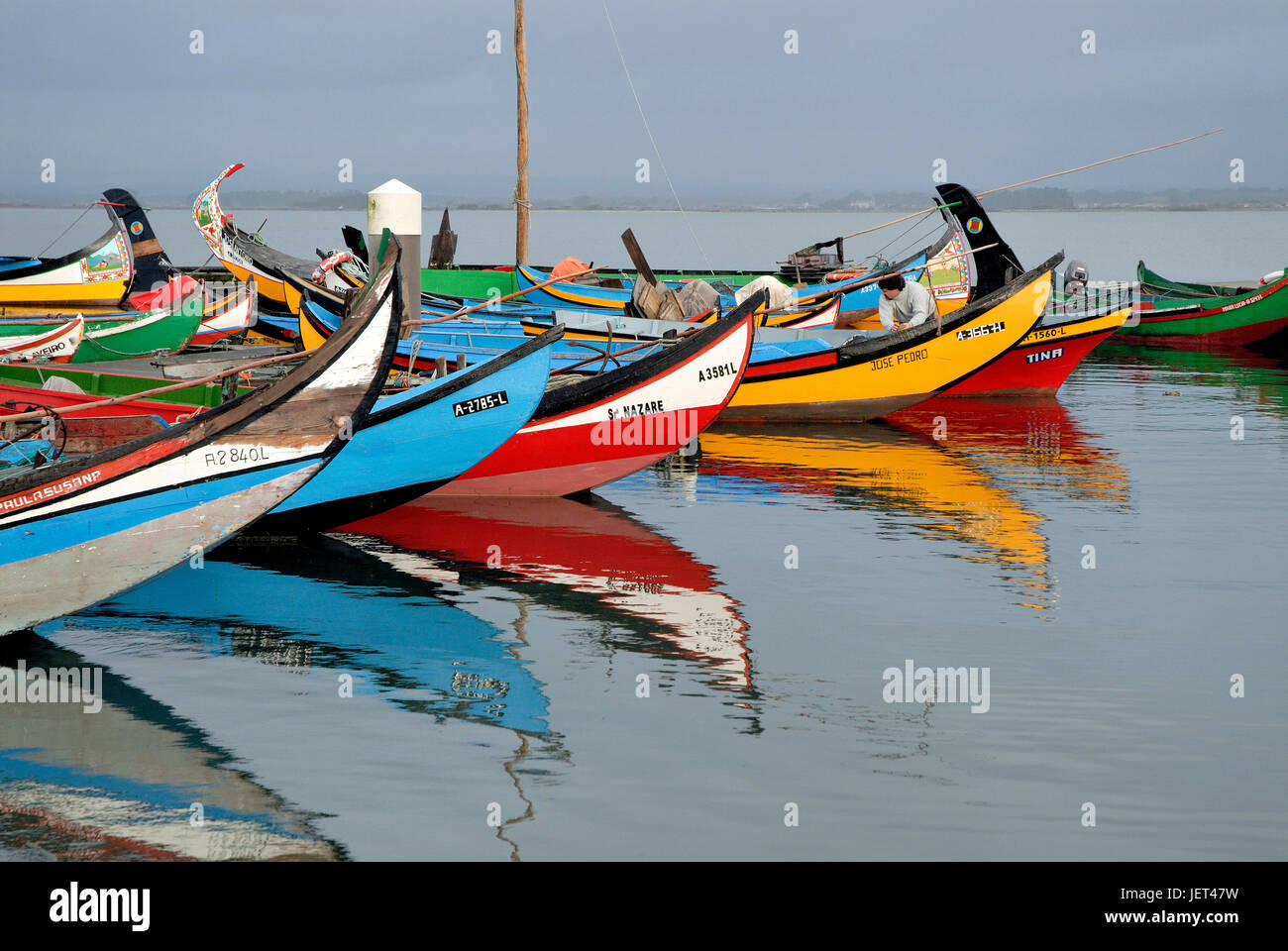 Traditionelle Boote des Flusses Aveiro (ria de Aveiro). Portugal Stockfoto