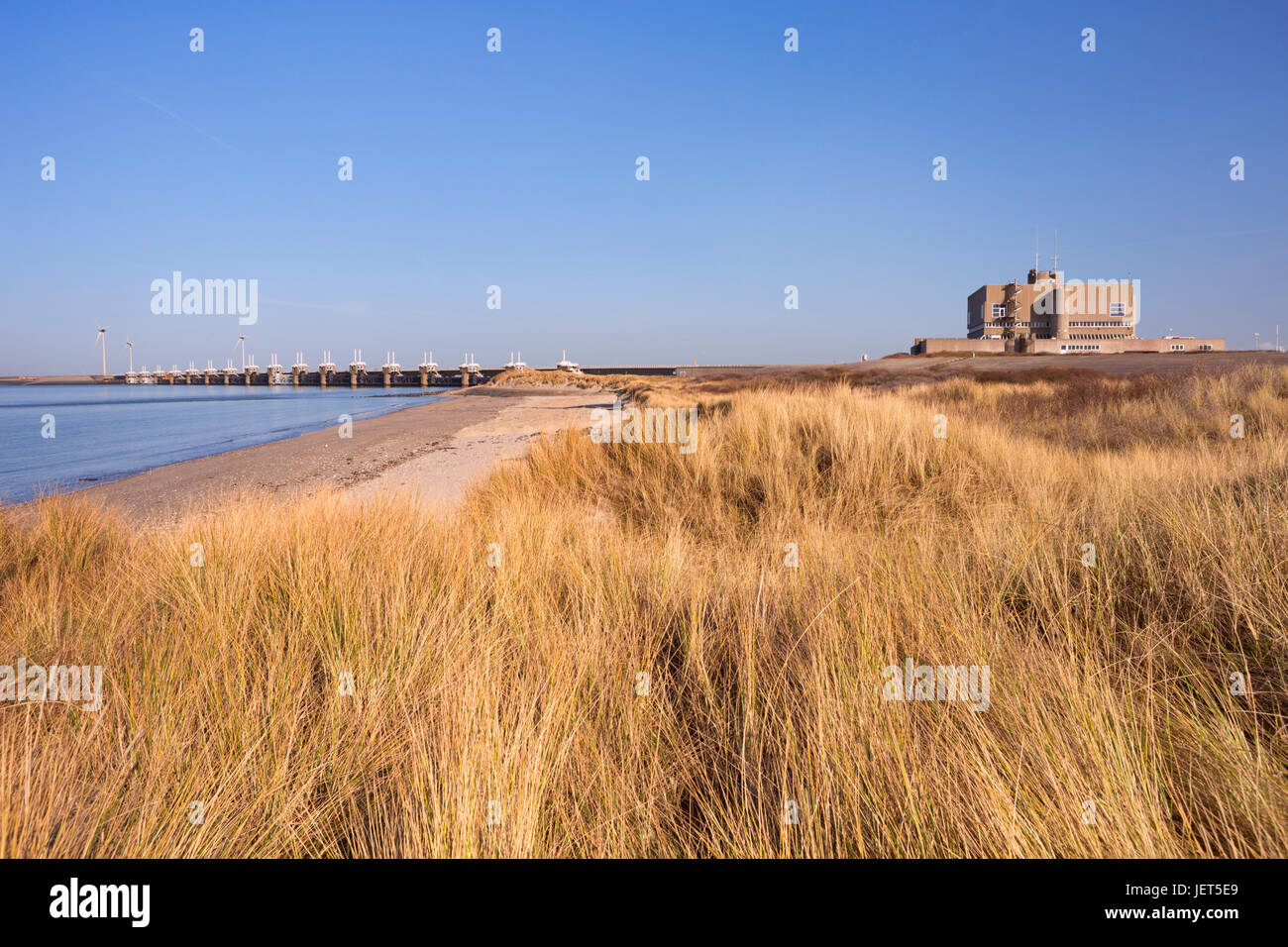 Die östlichen Schelde Sturmflutwehr auf Neeltje Jans in der Provinz Zeeland in den Niederlanden. Stockfoto