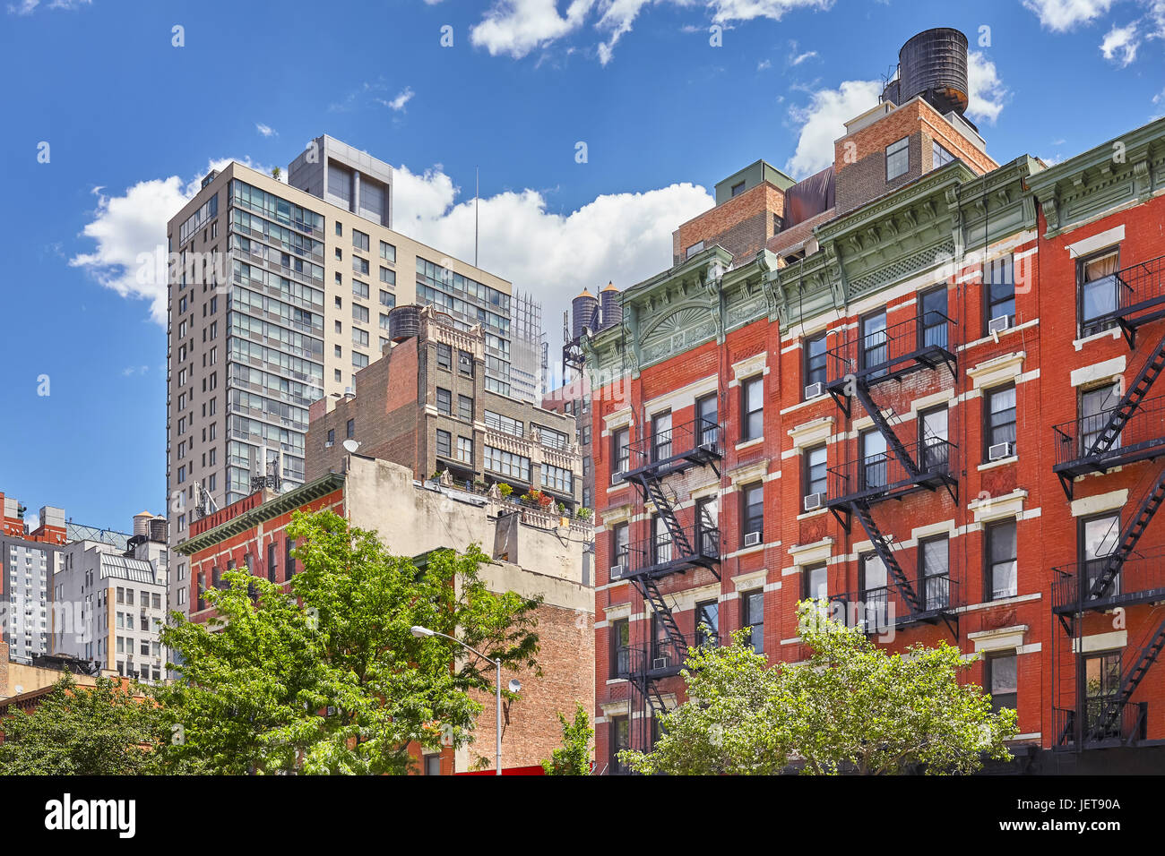 Alte und moderne Architektur in Midtown Manhattan, New York City, USA. Stockfoto