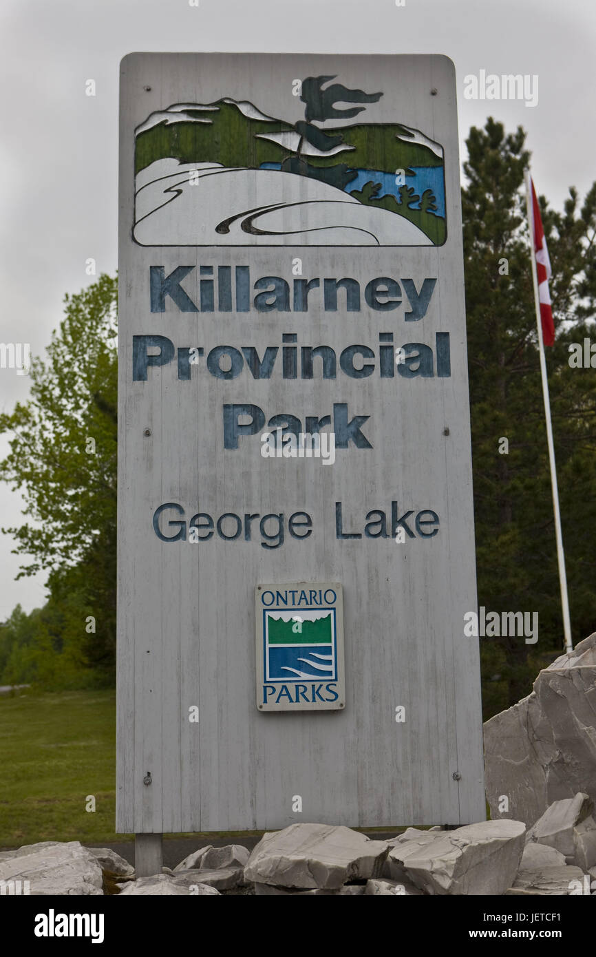 Kanada, Ontario, Killarney Provincial Park, Lake George, Holzschild, Stockfoto