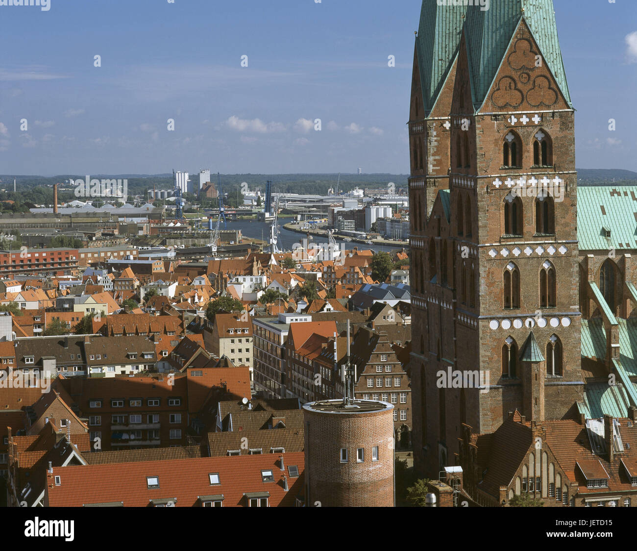 Deutschland, Schleswig - Holstein, Lübeck, Altstadt, Marien Kirche, Türme, anzeigen, Stadtübericht, Hafen, Norddeutschland, Hansestadt, Altstadt-Insel, Stadt, Übersicht, Struktur, Türme, Architektur, historisch, Backsteinbau, sakrale Bau, Kirche, Backsteingotik, Hafen-Anlage, Ort von Interesse, Gewässer, UNESCO-Weltkulturerbe, Stockfoto