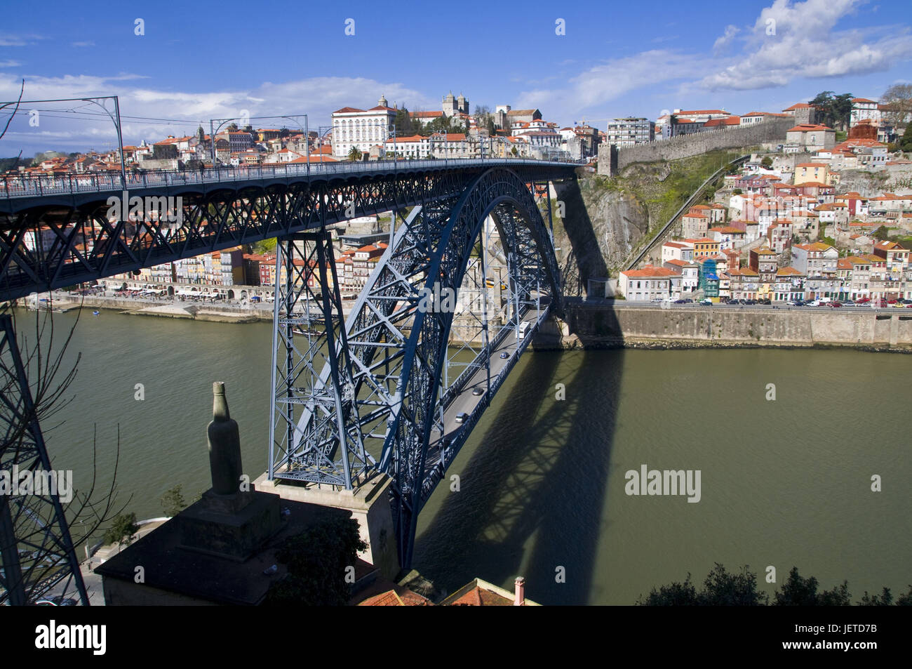 Porto, alte Eisenbahnbrücke, Rio Douro, Portugal, Stockfoto