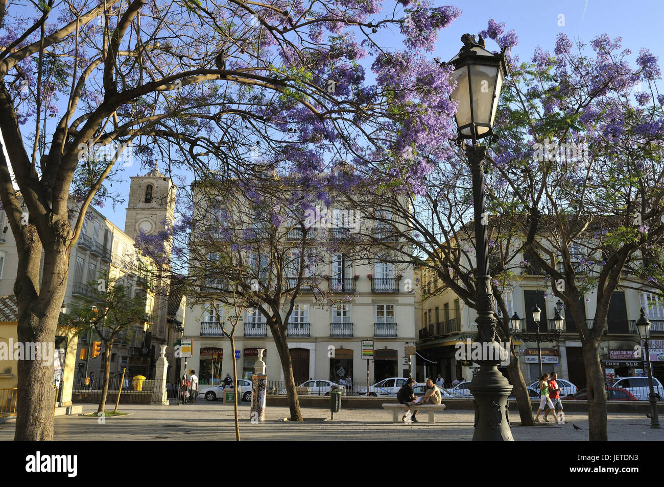 Spanien, Malaga, Tourist auf dem Plaza De La Merced, Stockfoto