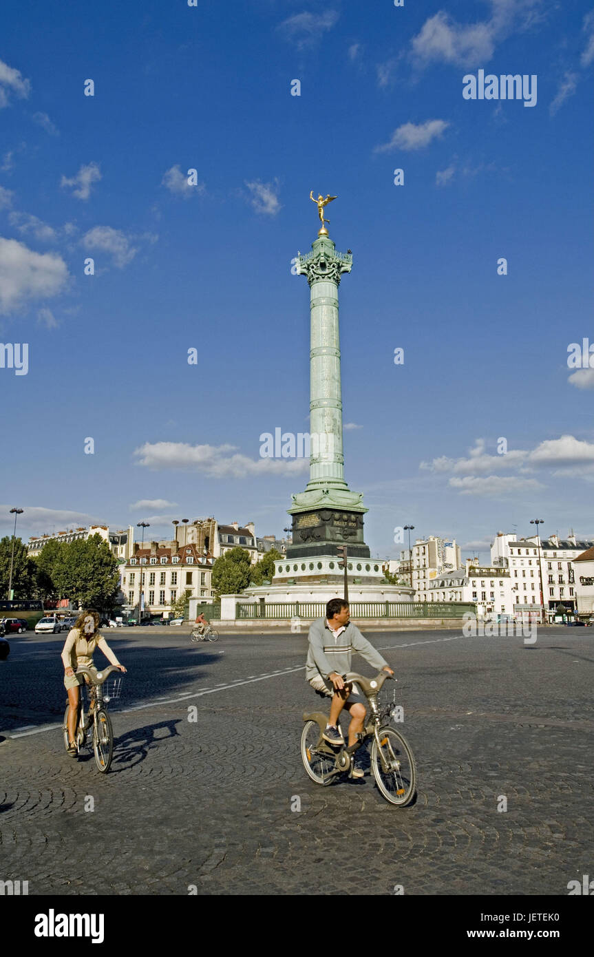 Frankreich, Paris, Place De La Bastille, Juli Säule, Radfahrer, kein Model-Release, Stockfoto