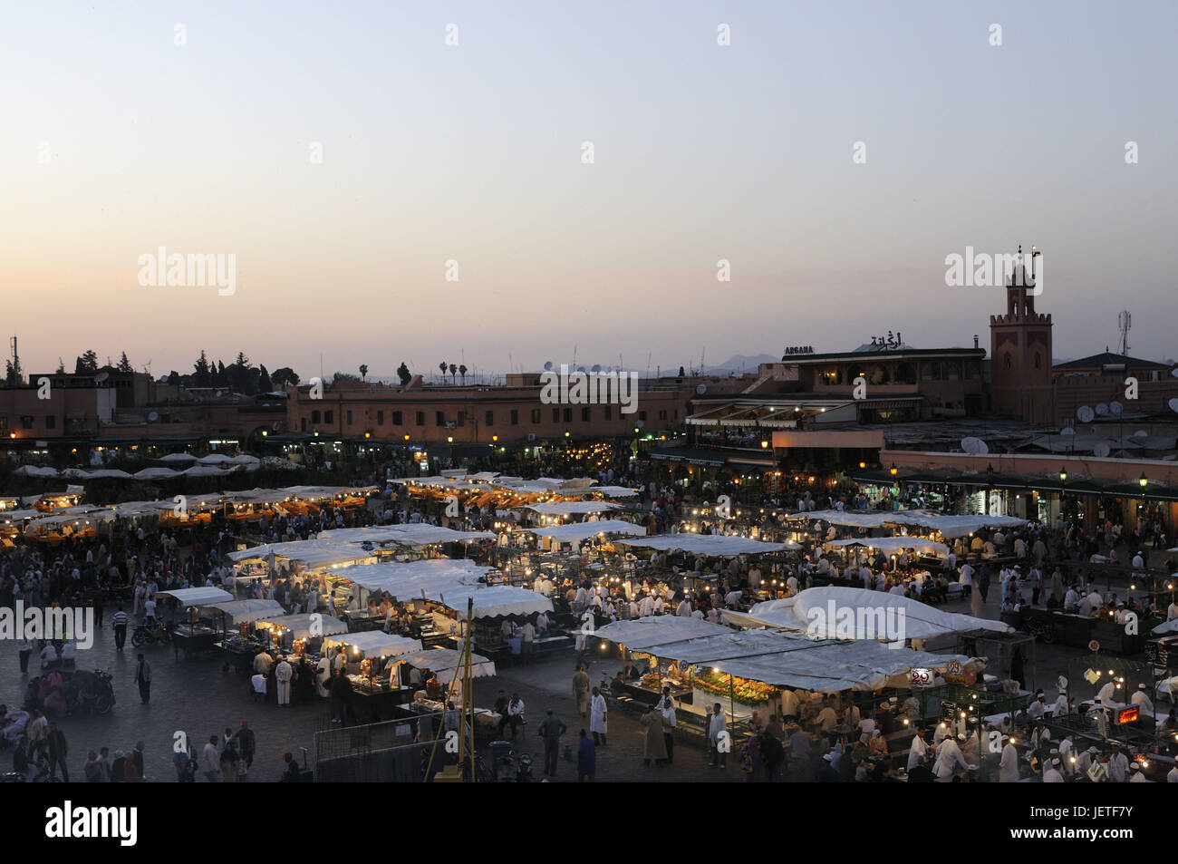 Marktplatz Djemaa el-Fna, Abend, Marrakesch, Marokko, Afrika, Stockfoto